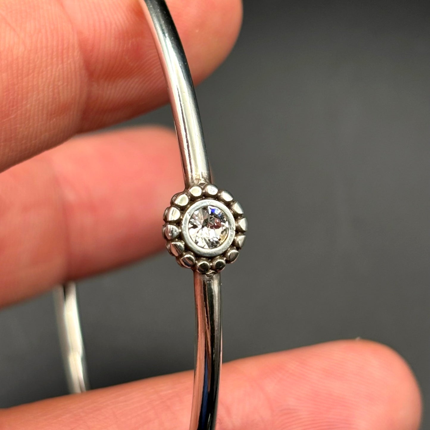 Brighton J39172 Women’s Twinkle Round Bangle Silver Plated Crystal Bracelet NWT