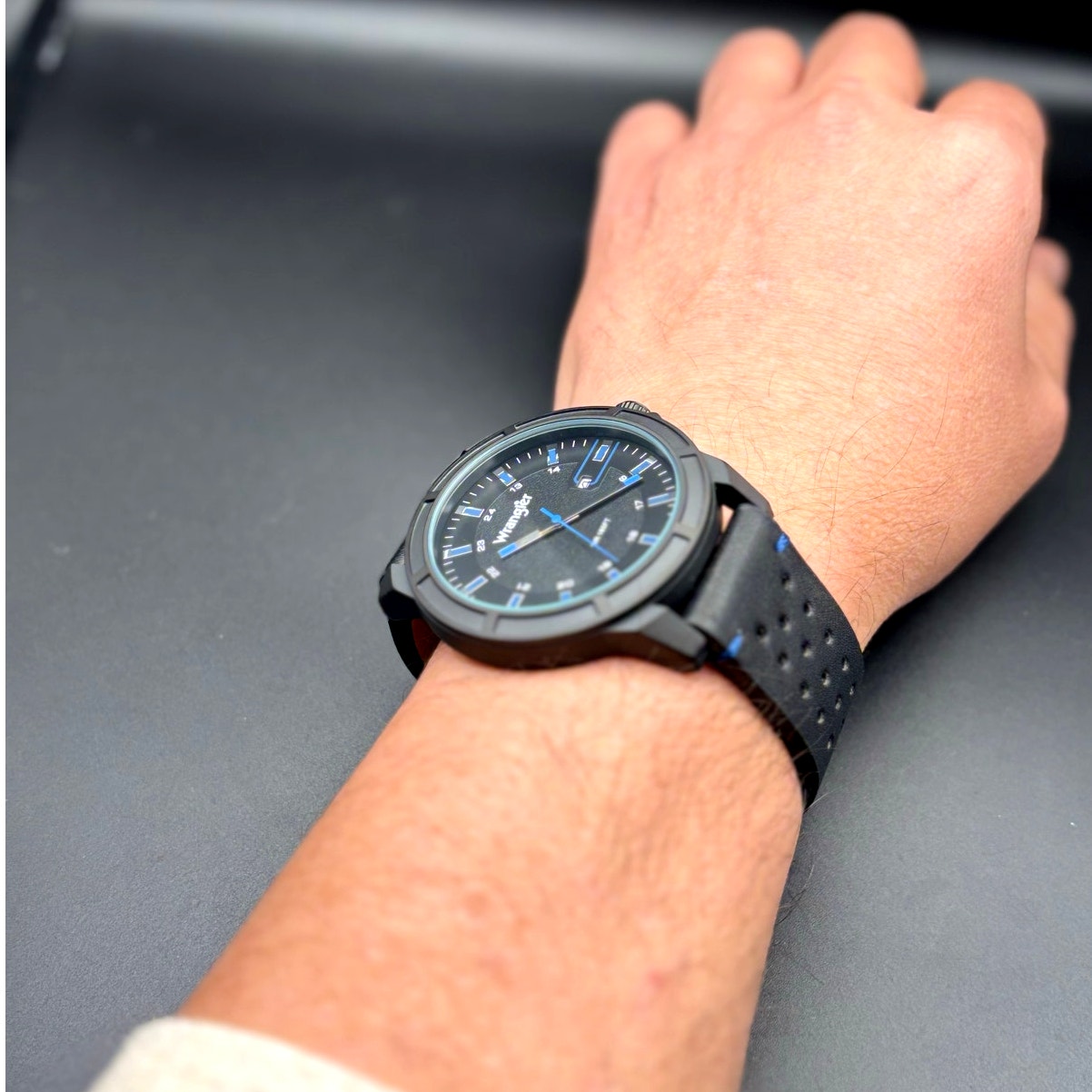 Wrangler WRW5600-1A Men’s Black Dial Leather Strap Watch NIBWT