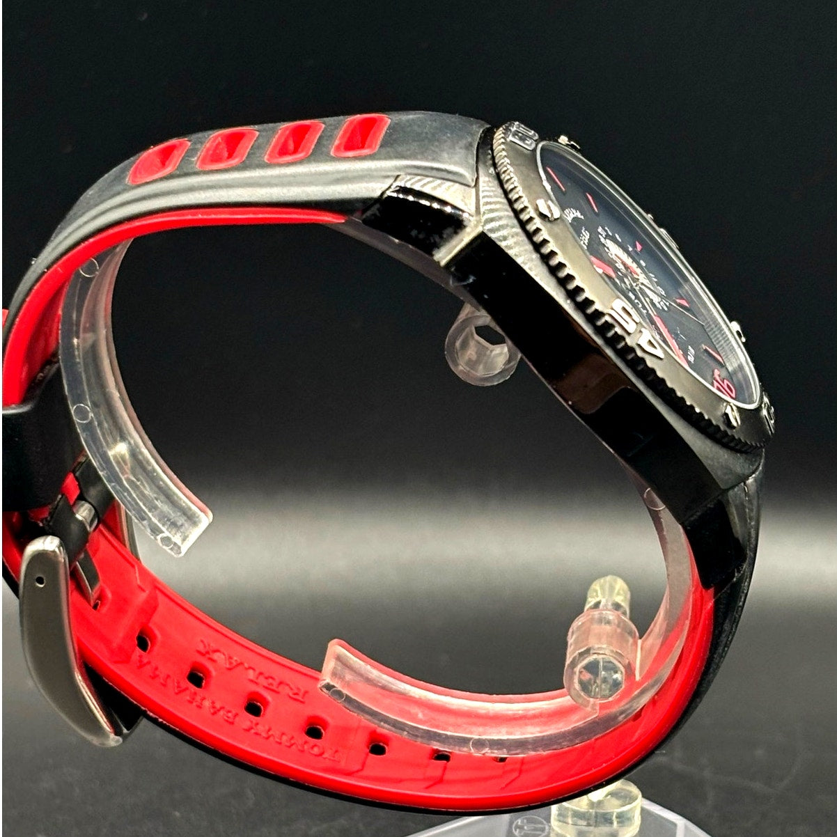 Tommy Bahama Relax TBRLX1033-A126 Reef Diver Black Red Silicone Men’s Watch