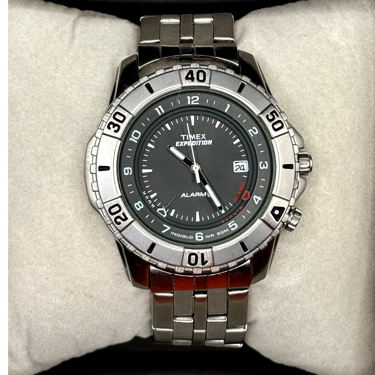 Timex Expedition T43391 Shenmue Alarm Indiglo Steel Bracelet 39mm Vintage Watch