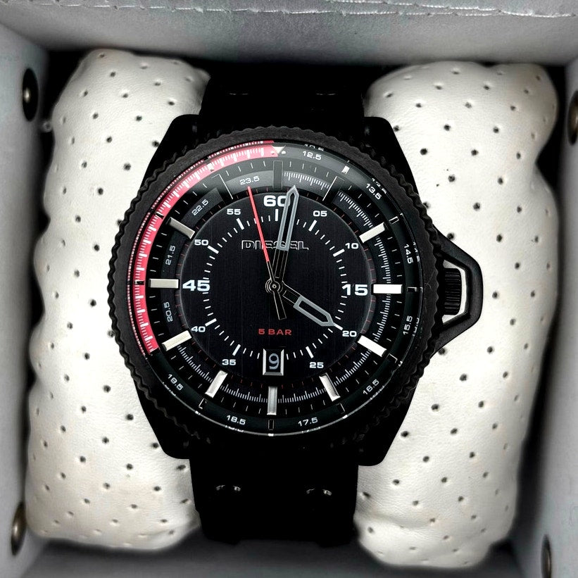 Diesel DZ1760 Rollcage Men’s Quartz Watch Black Dial Silicone Strap 46mm NIBWT