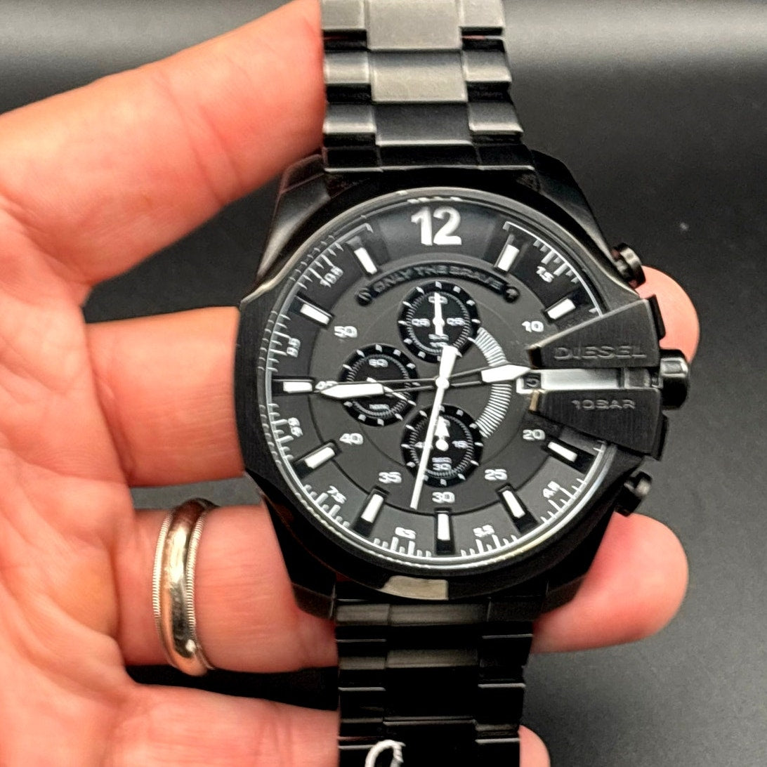 Diesel DZ4283 Mega Chief Men’s Black Stainless Steel Chronograph Watch NIBWT