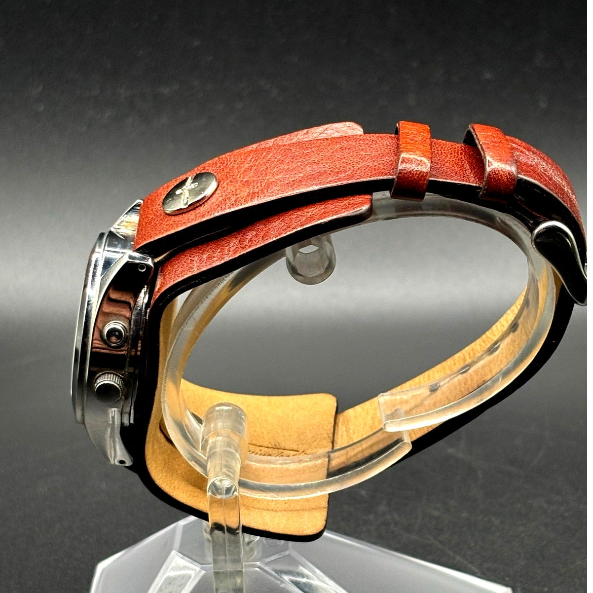 Fossil Big Tic JR8260 Love Rainbow Heart Animated Y2K Leather Vintage Watch
