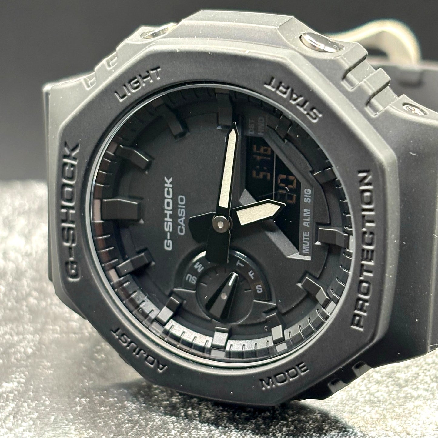 Casio G-Shock GA-2100-1A1 Monochrome Black Carbon Core Guard CasiOak Watch NIB