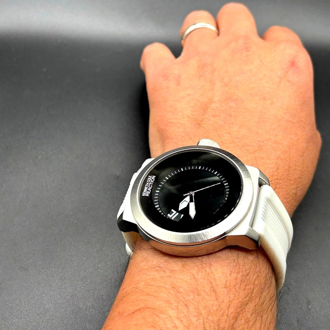 Kenneth Cole Reaction 3010009257 48mm White Silicone Strap Black Dial Mens Watch