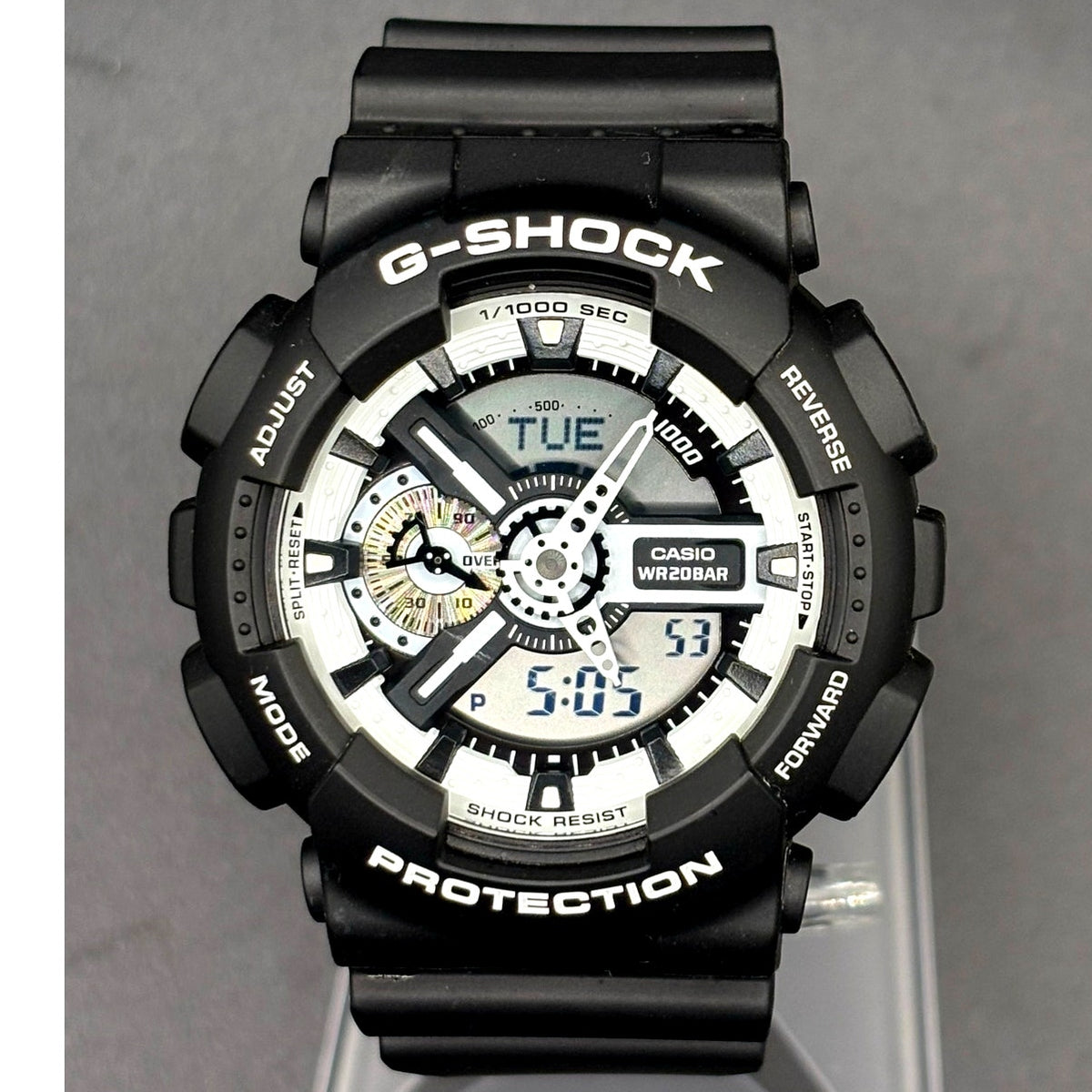 Casio G-Shock GA-110BW-1A Black White Analog Digital 200M Watch NWOT
