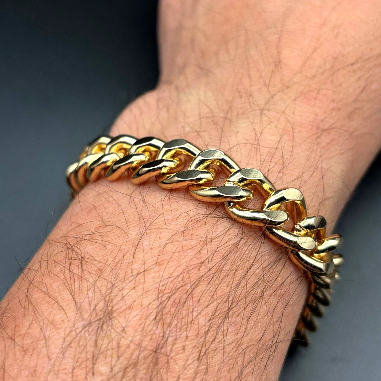 Slate Men’s Gold Plated Stainless Steel Cuban Link Bracelet 8.5in10mm NWT