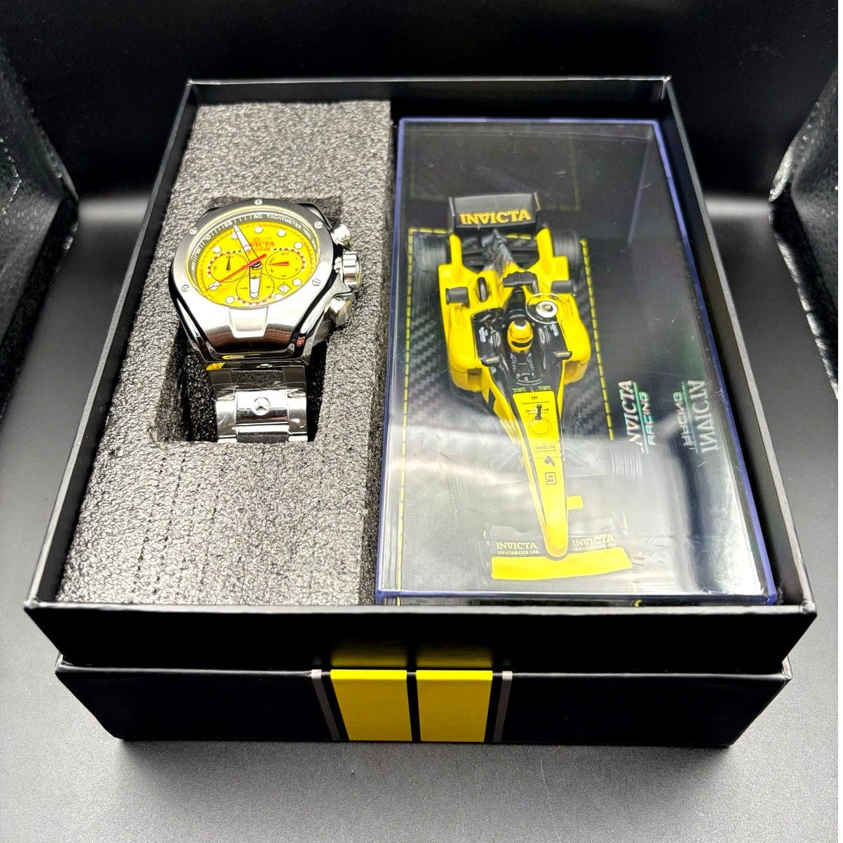 Invicta 47748 Racing RedLine Chrono + F2 Display Car Set Collector’s Edition NIB