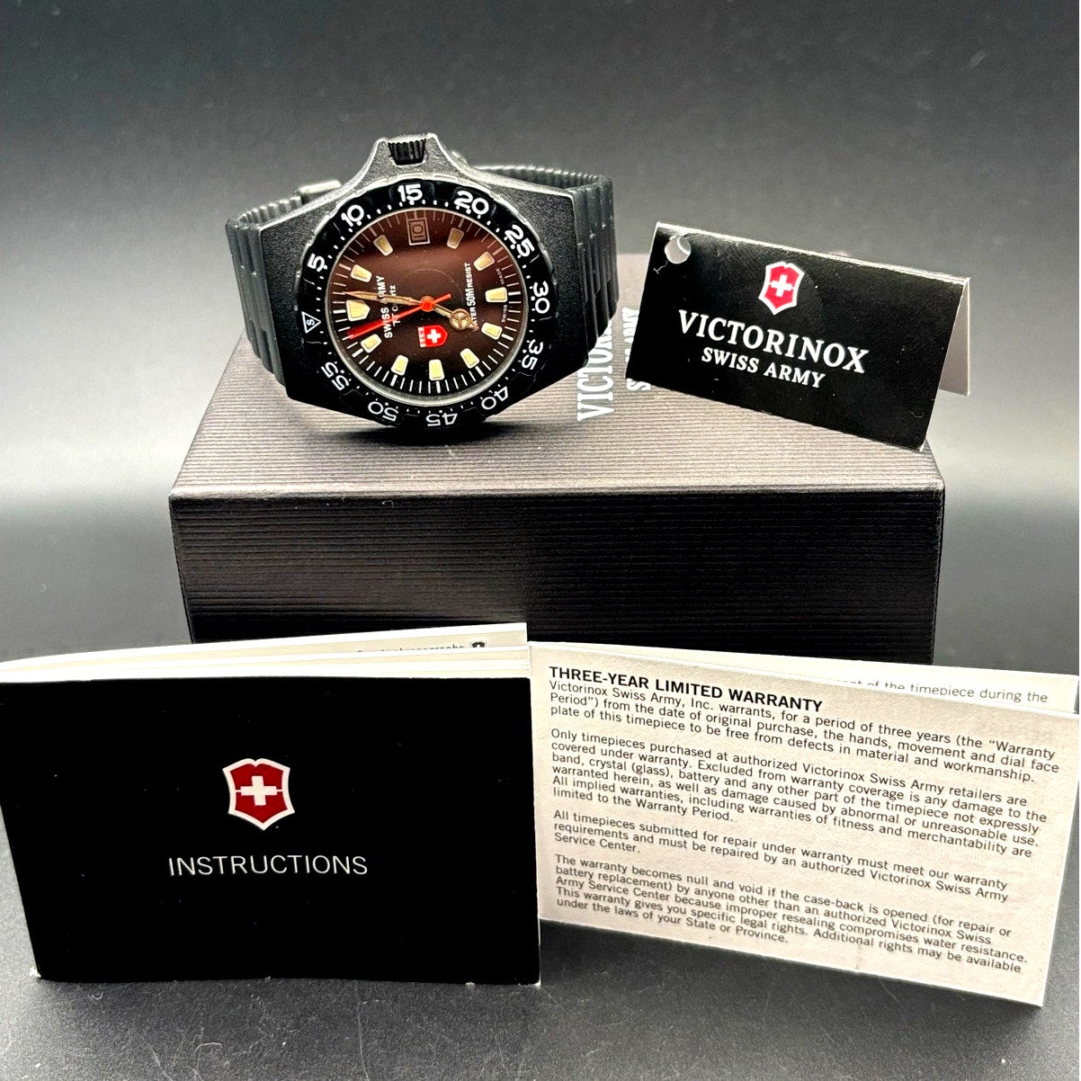 Swiss Army TNT Quartz S.A.W. Co. 1754 Swiss Made Vintage Men's Watch