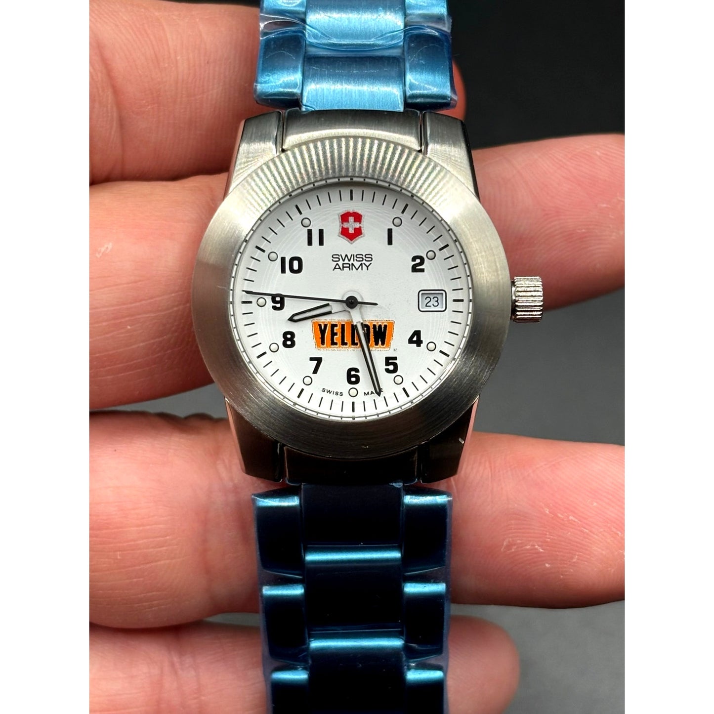 Victorinox Swiss Army Field Watch White Dial Stainless Steel 100M NIB