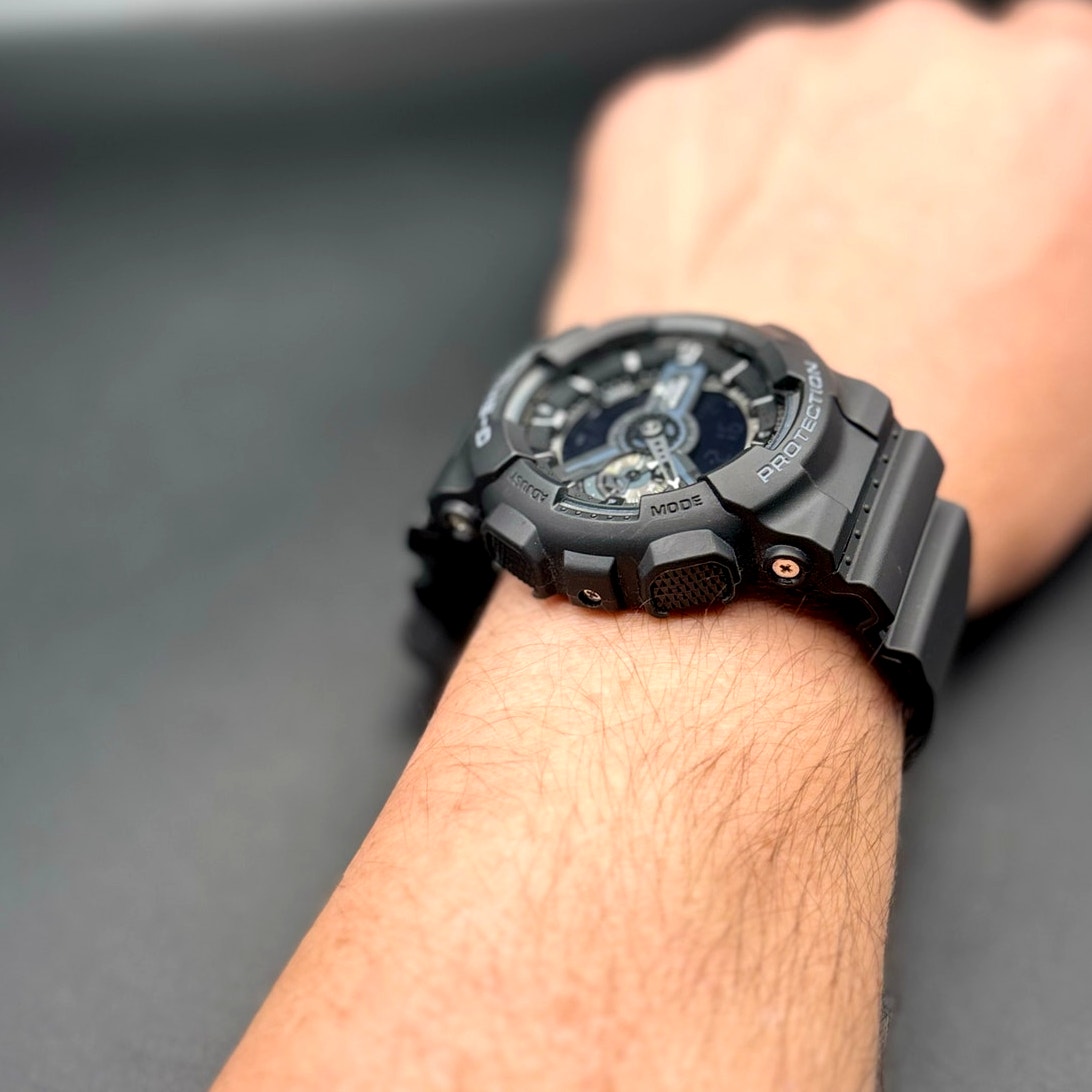 Casio G-Shock GA110-1B Men’s Black Analog-Digital 200M Watch NIBWT