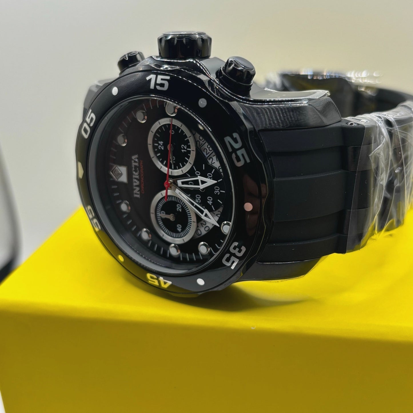 Invicta Pro Diver Scuba 37231 Mens 48mm Chronograph Black Quartz 100m NIBWT