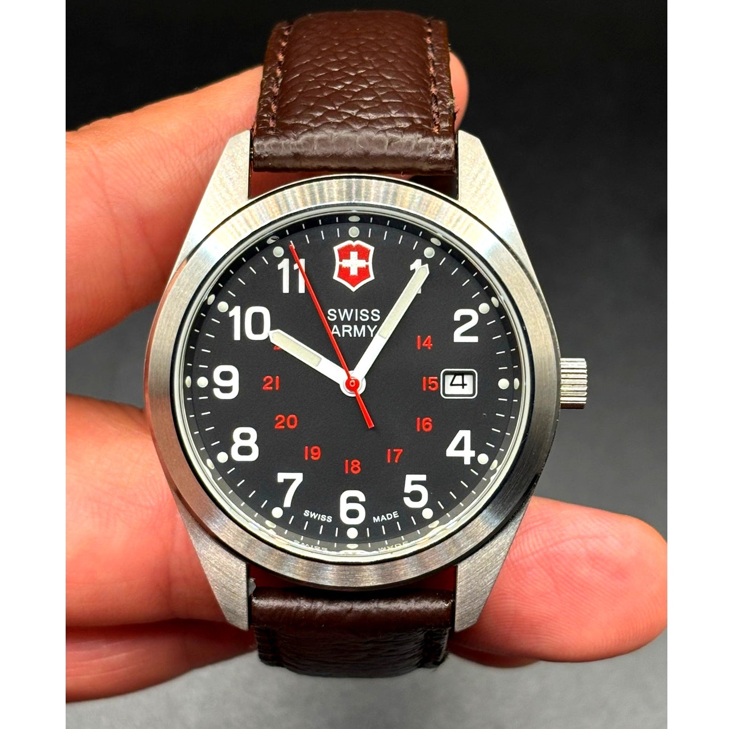Victorinox Swiss Army Garrison 241083 Black Dial 40mm Leather Watch
