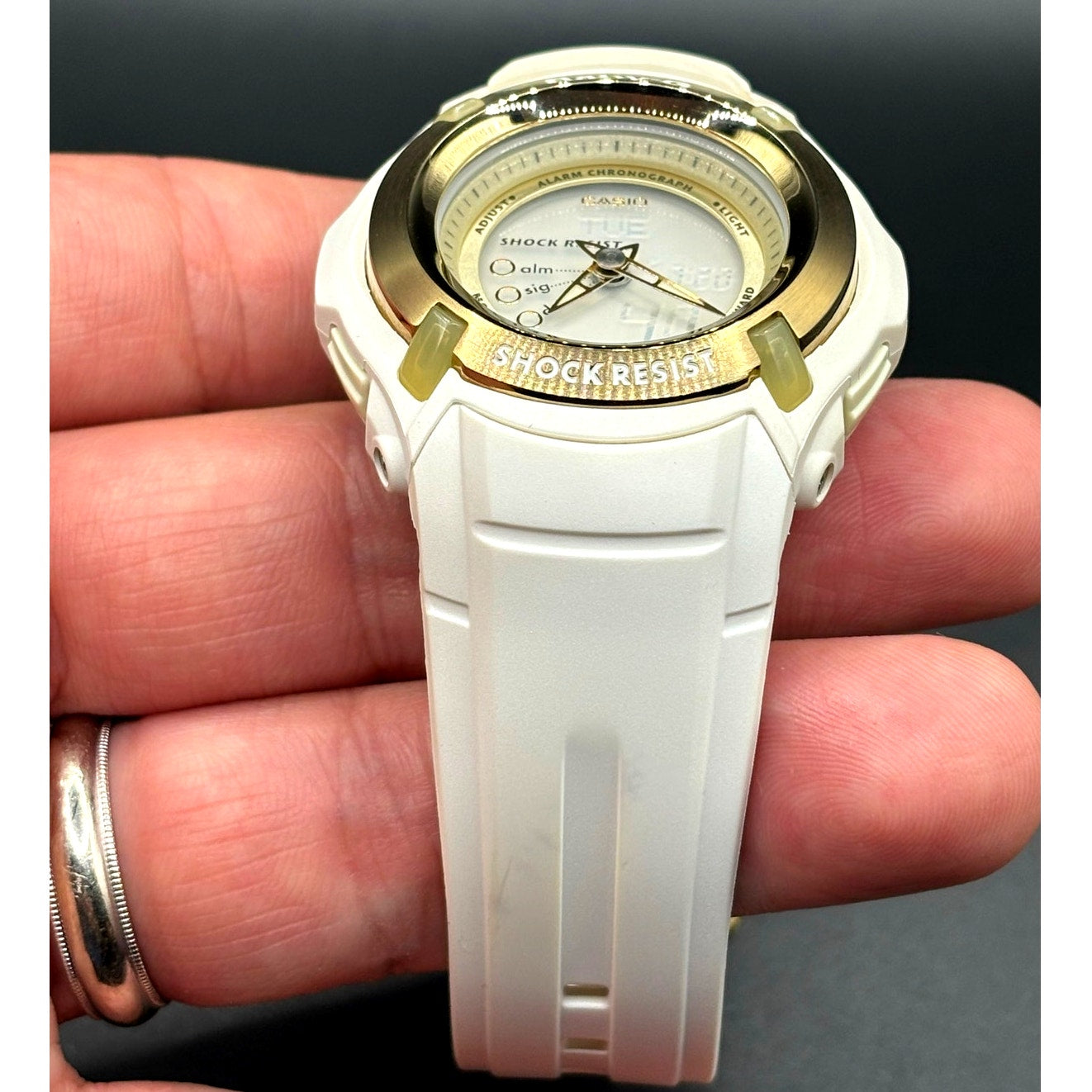 Casio Baby-G BG-70LV-7E LOV-06 Beige Gold Ana-Digi Display Watch Vintage