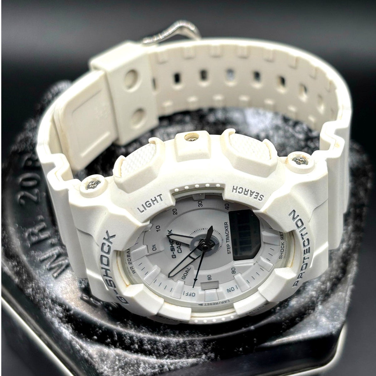 Casio G-Shock GMAS130-7A Unisex White Analog Digital Step Tracker Watch