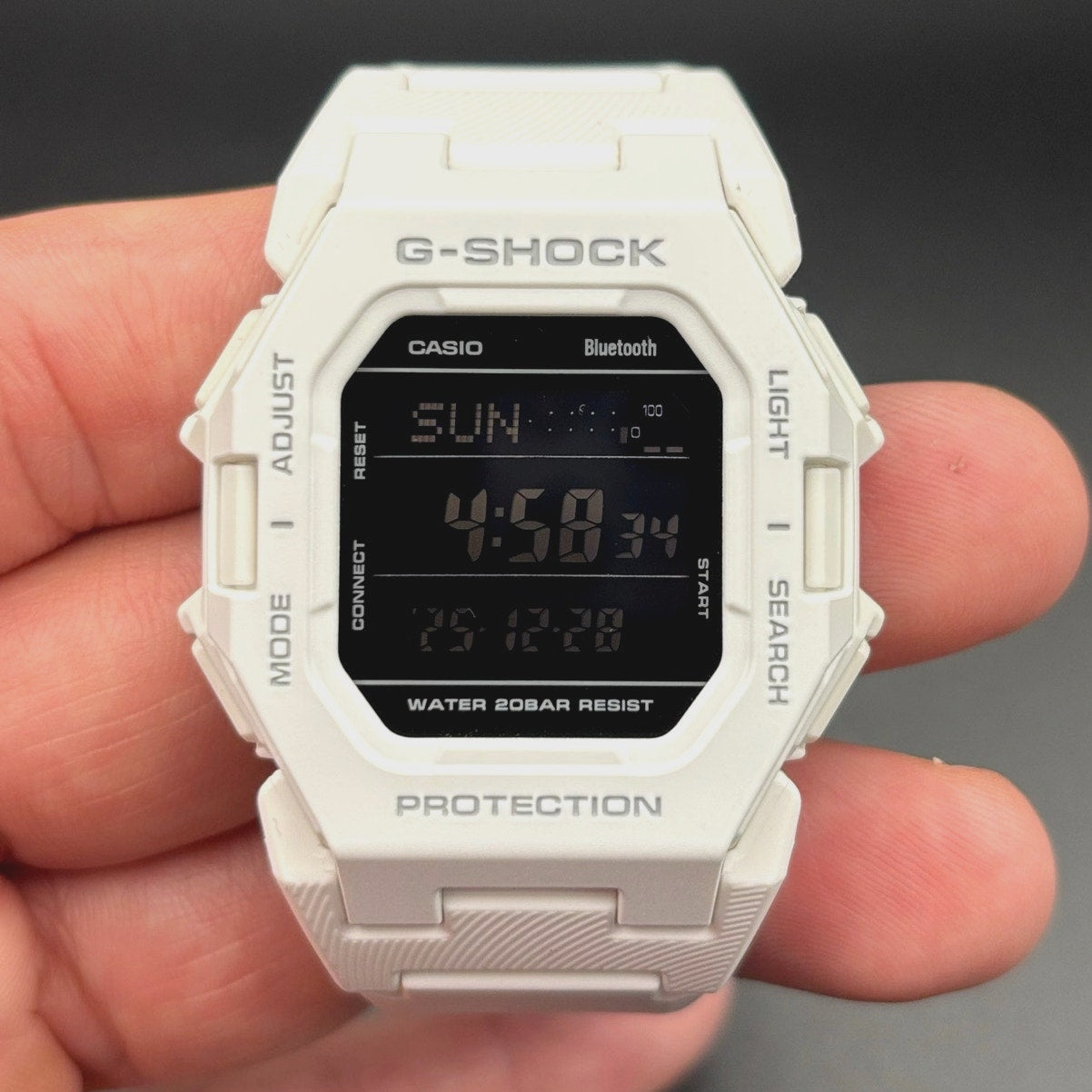 Casio G-Shock GD-B500-7CR Men’s White Bluetooth Link Digital Watch NIB