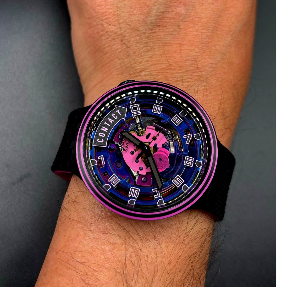 Swatch Big Bold Touchdown SB01B126 47mm Two Strap