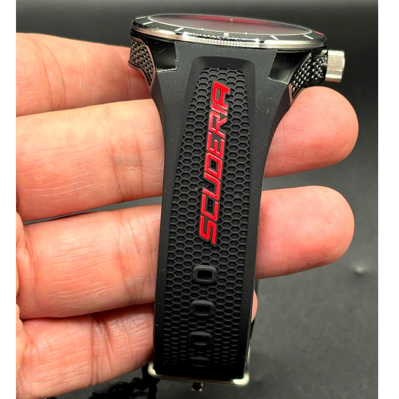 Ferrari Red Rev T 830437 Red Dial Quartz Men’s 44mm Watch NIBWT