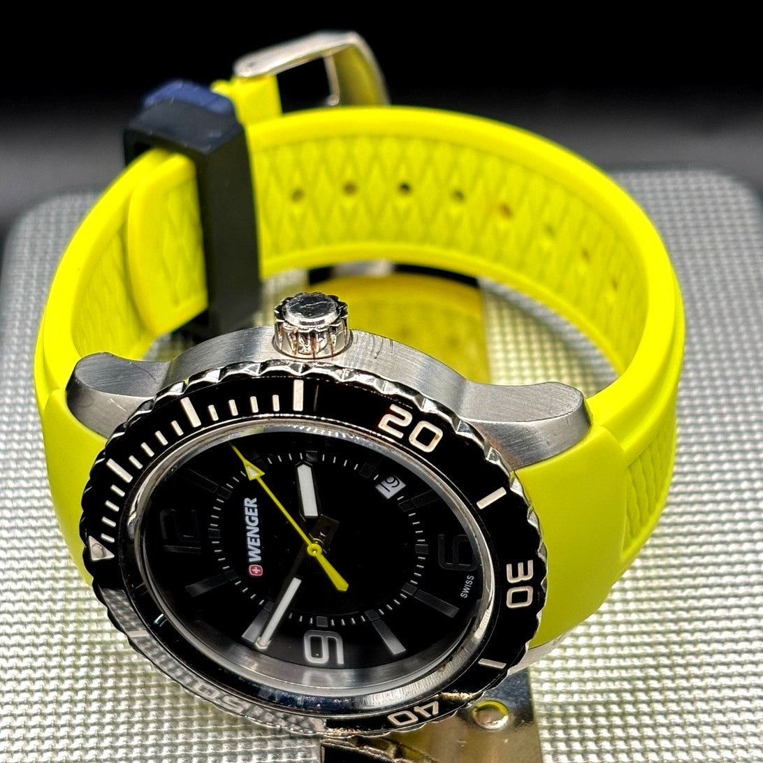 Wenger Roadster 01.0851.115 Swiss Made 45mm Black Dial Yellow Silicone Watch