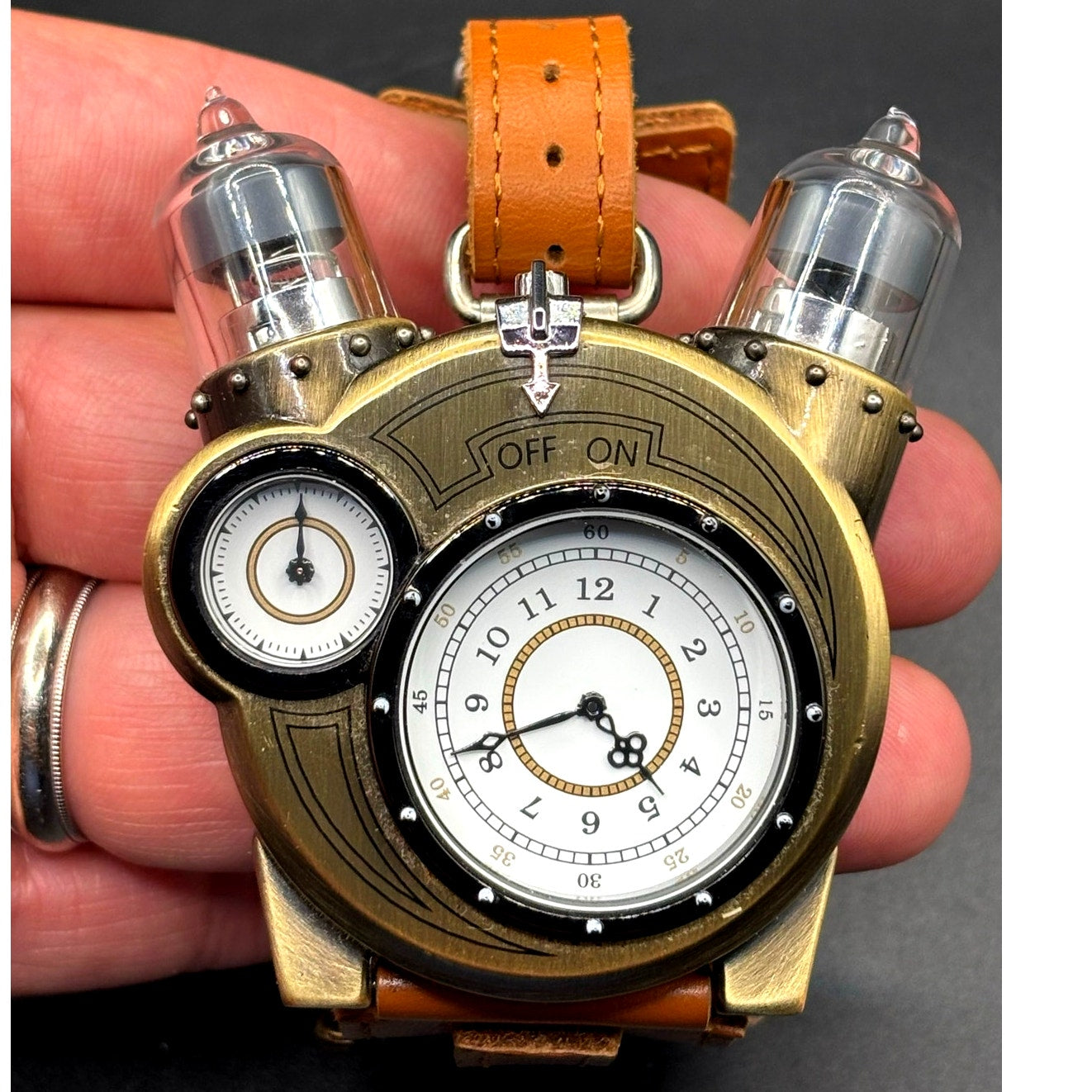 ThinkGeek Tesla Steampunk Analog Watch LED Vacuum Tube Design NEW