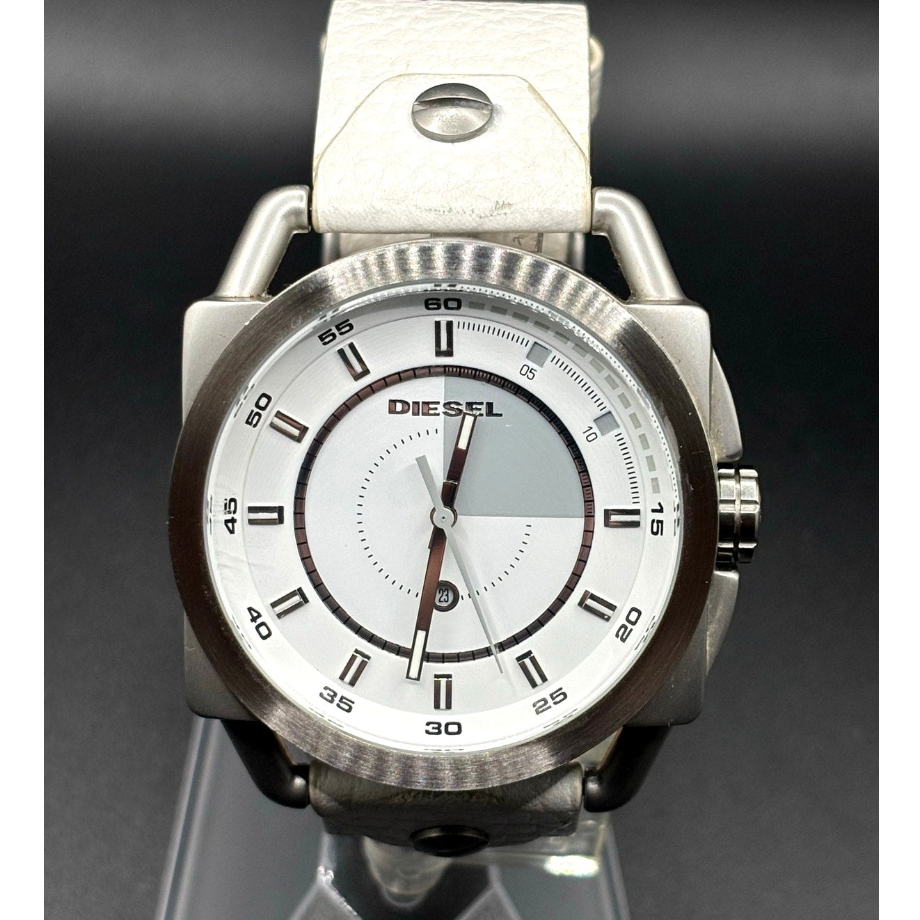 Diesel DZ1577 Descender White Dial White Leather Men’s Watch 46mm