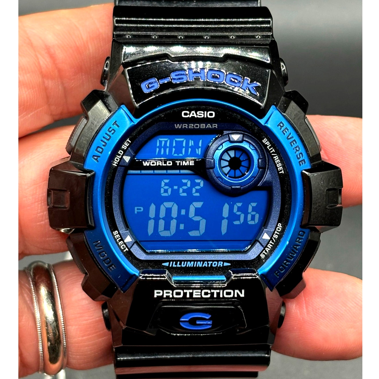 Casio G-Shock G-8900A-1 Glossy Black Blue Dial Digital Men’s Watch 200M NIBWT