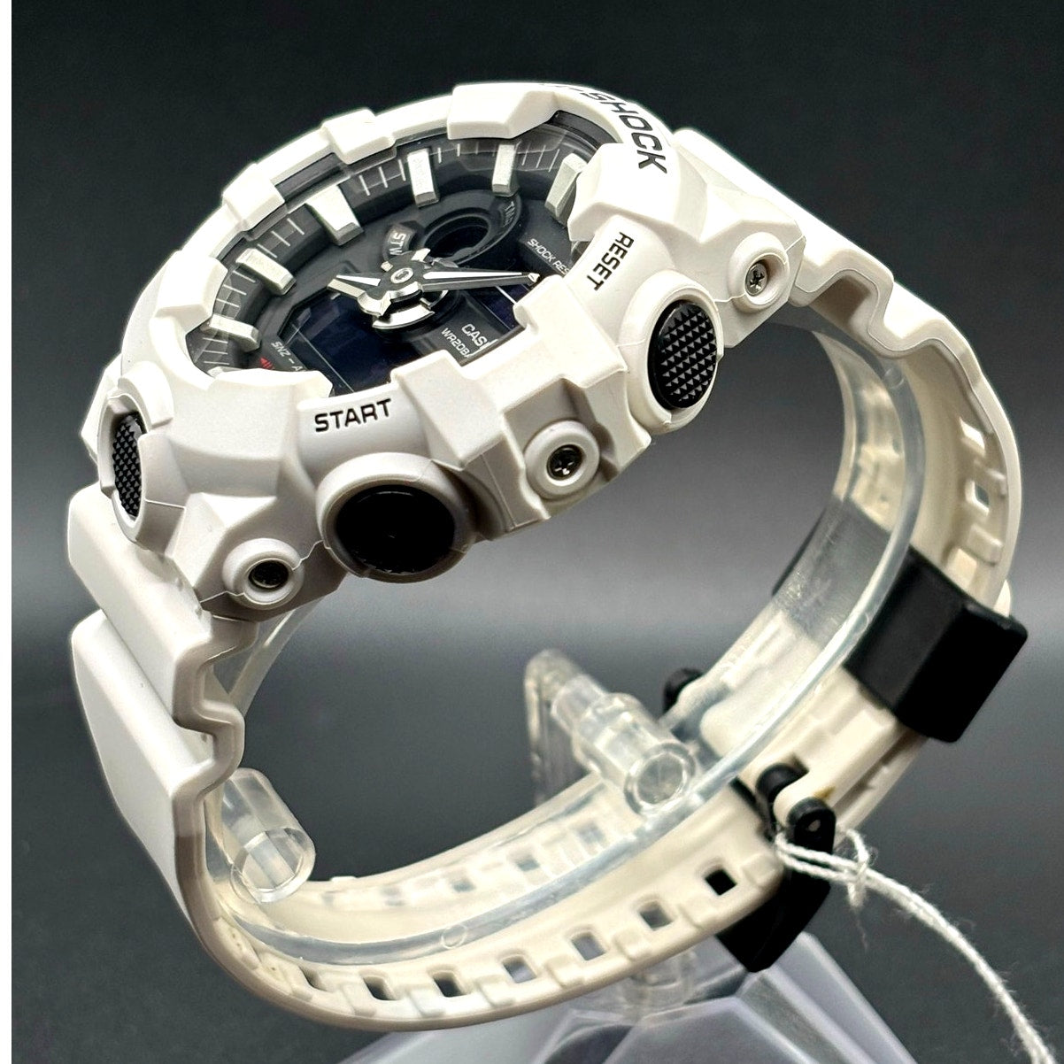 Casio G-Shock GA700-7A Men’s White Analog Digital 53mm Case 200M Watch NIBWT