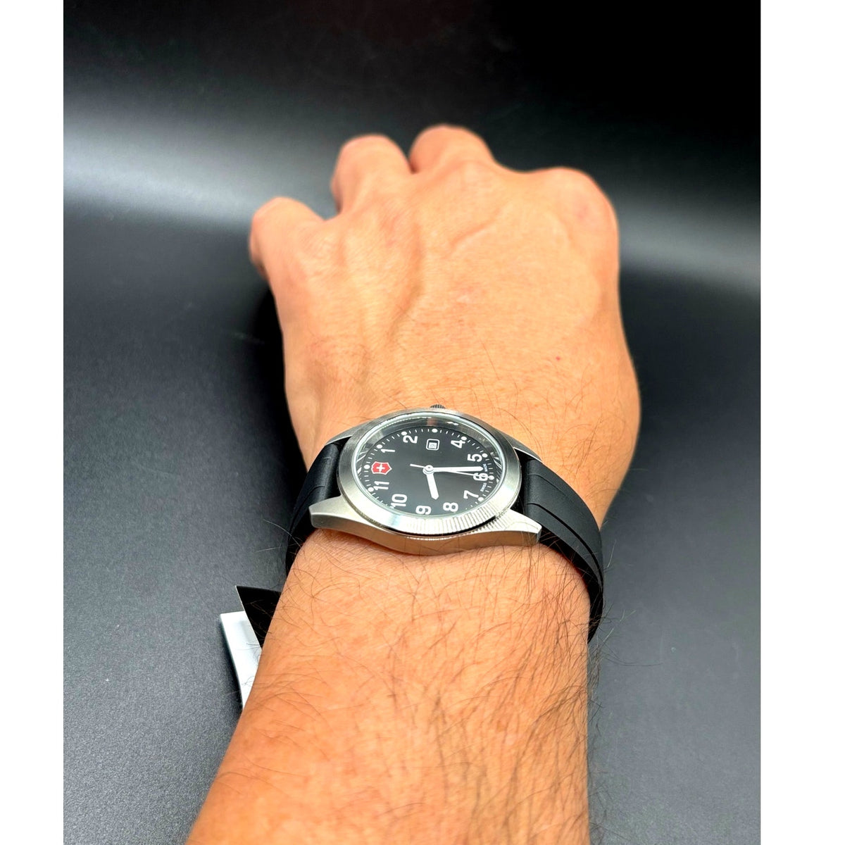 Victorinox Swiss Army Garrison 26033.CB Black 34mm Swiss Watch NWT Full Set