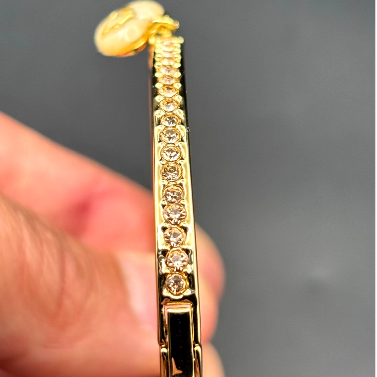 Coach Gold-Tone Stone Heart Charm Bangle Women’s Bracelet NWT Gift Ready