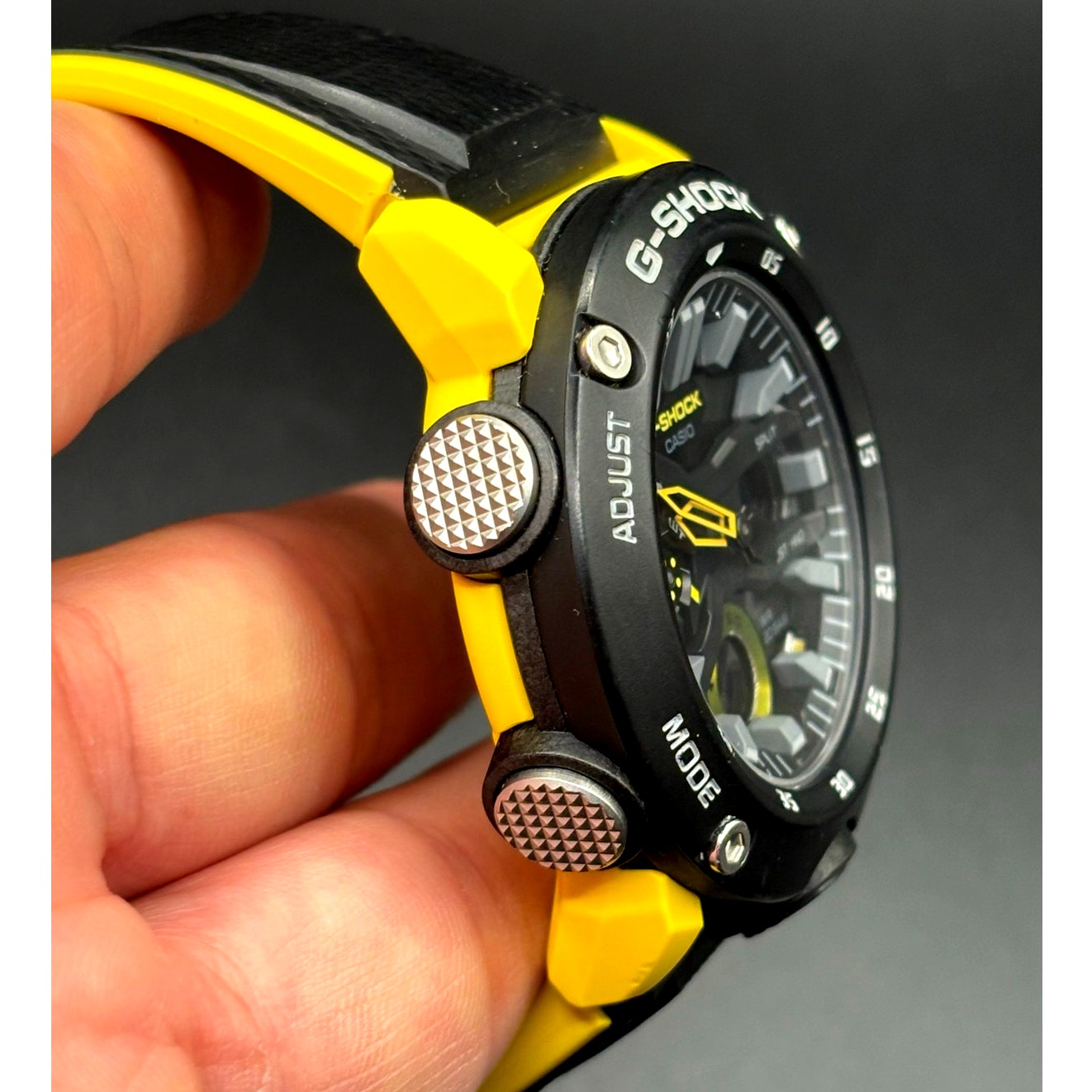 Casio G-Shock GA-2000-1A9 Carbon Core Guard 200M Yellow Black Men’s Watch