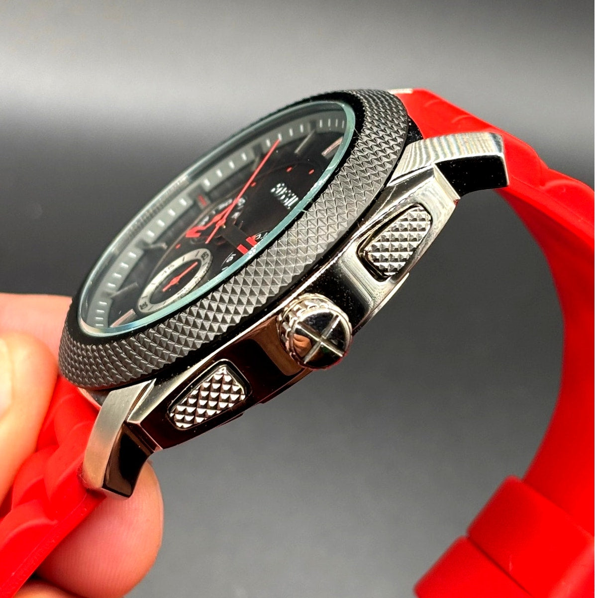 Fossil FS4598 Machine Chronograph Men’s Silver Red Silicone Strap Watch