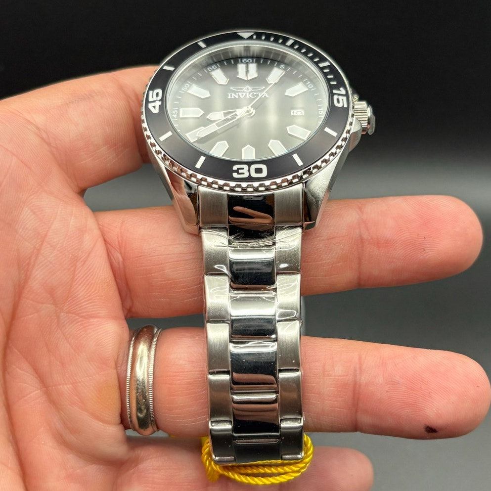 Invicta Pro Diver 46316 Mens 43mm Black Dial Stainless Steel Quartz 50m NIBWT