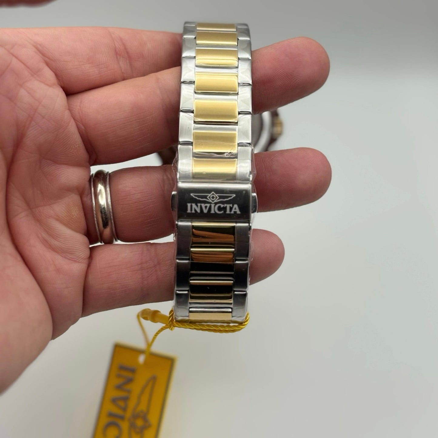 Invicta Speedway 49329 Mens 42mm Two Tone Stainless Steel Quartz Watch BNWT