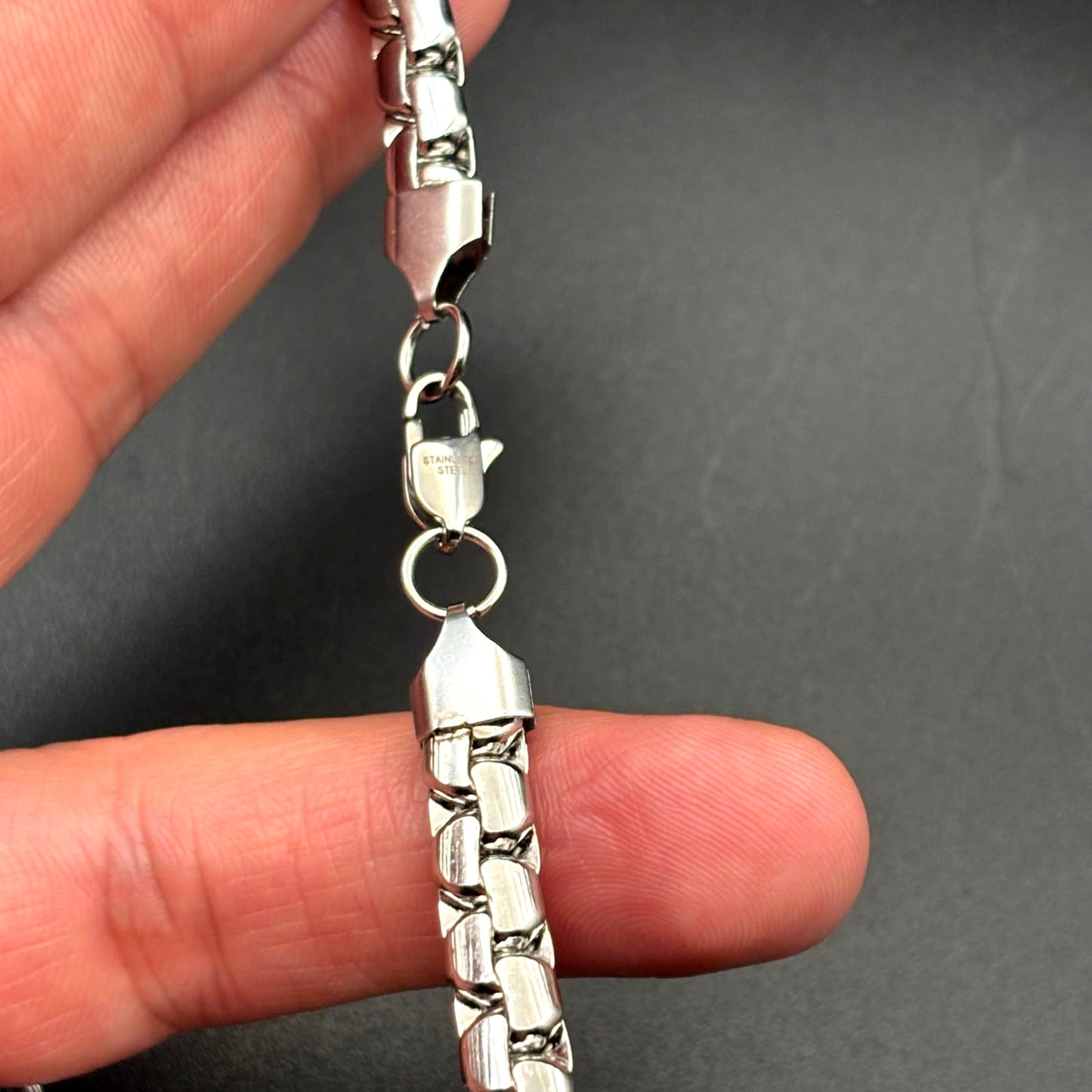 SteelTime Men's Stainless Steel Silver Plated  Fluted Link Necklace 24 Inch NWT