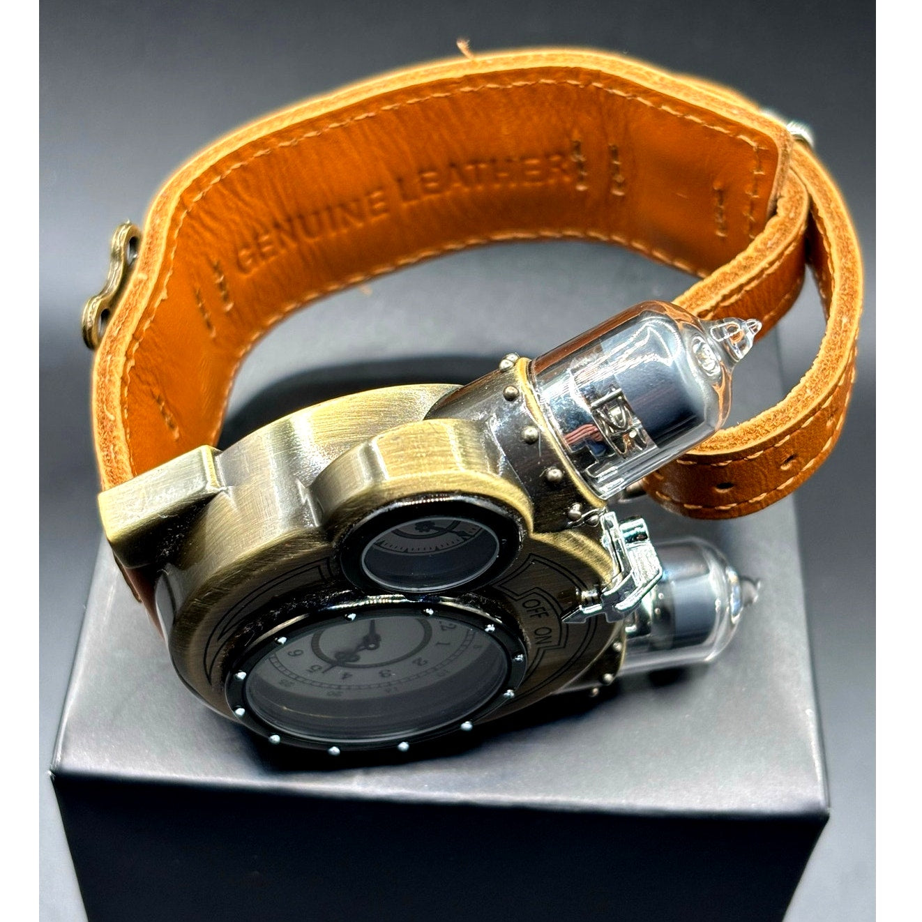 ThinkGeek Tesla Steampunk Analog Watch LED Vacuum Tube Design NEW