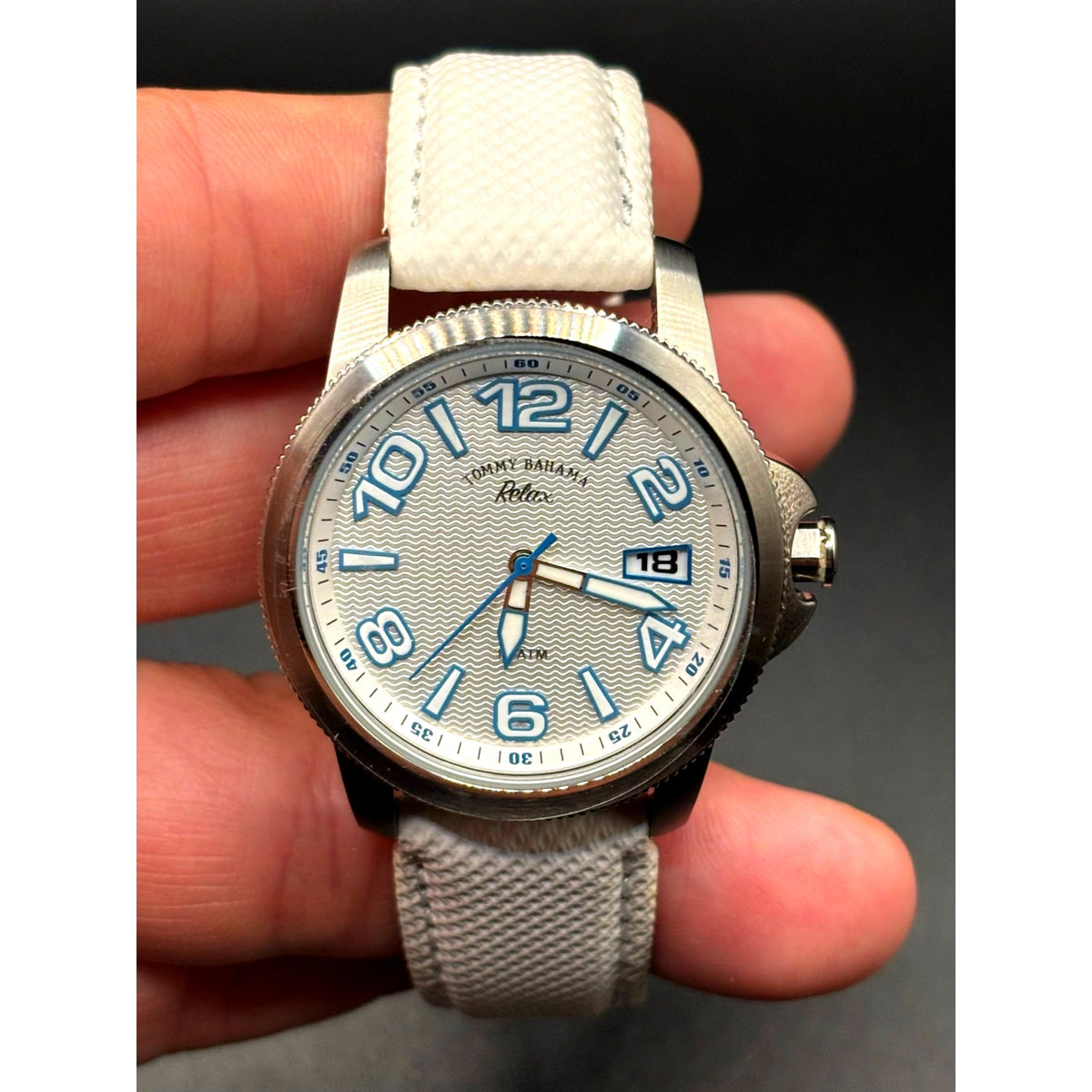 Tommy Bahama Relax RLX2017 Women’s 36mm White Blue Quartz Watch Full Set