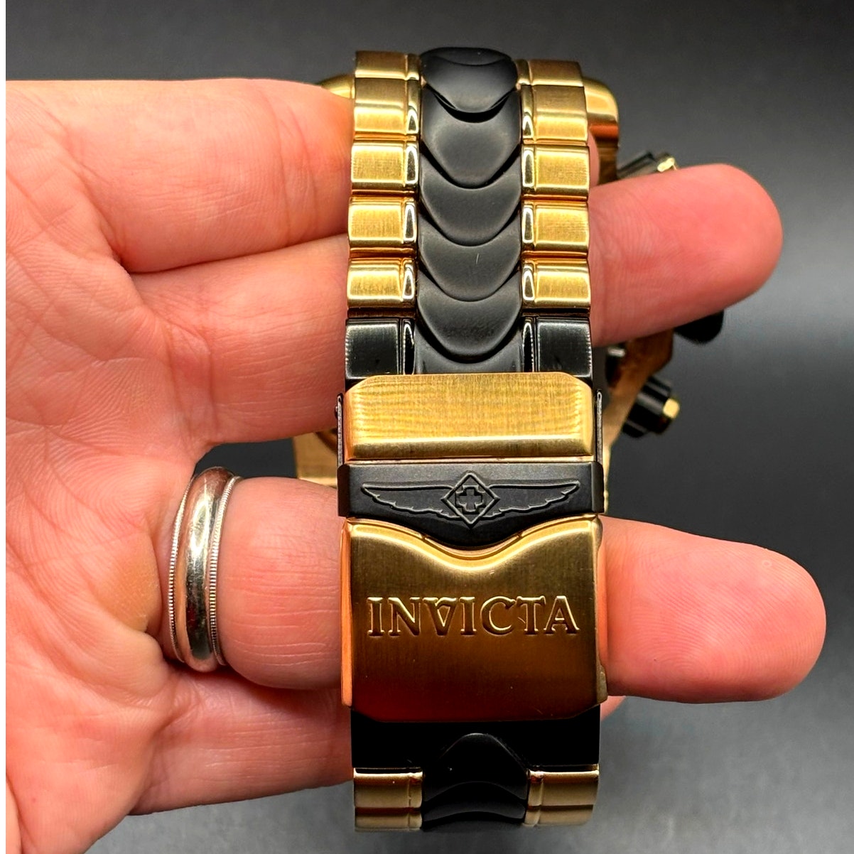 Invicta Reserve Venom 5728 Chronograph Swiss Made 53mm 18K Rose Gold Men’s Watch