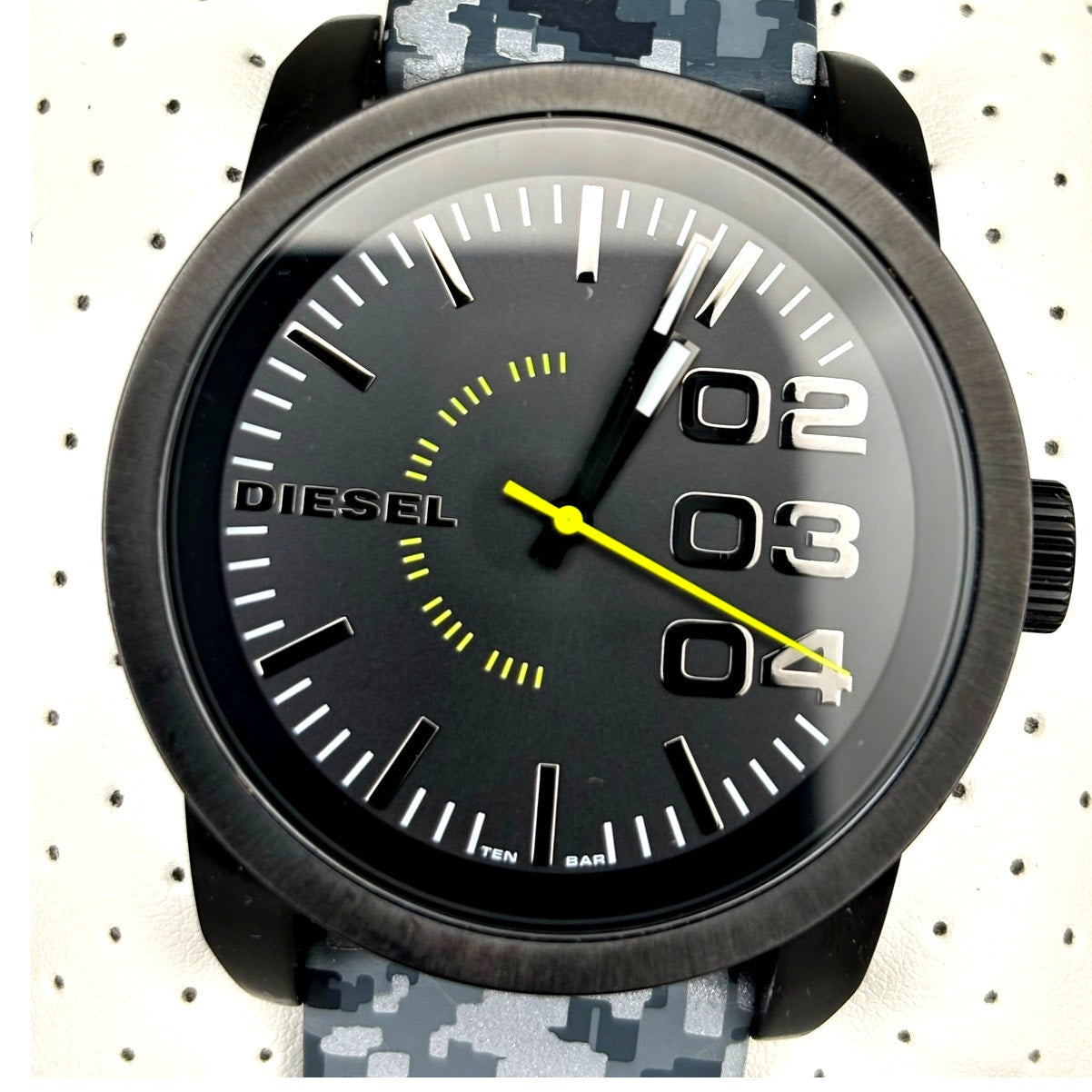 Diesel Double Down DZ1664 Mens Watch Camo Leather Strap Black Dial 46mm NIBWT