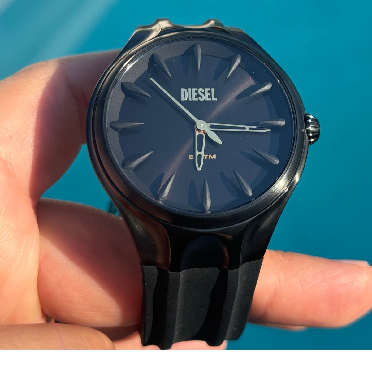 Diesel Streamline DZ2217 Men’s 44mm Black IP Case, Black Dial, Silicone, Quartz