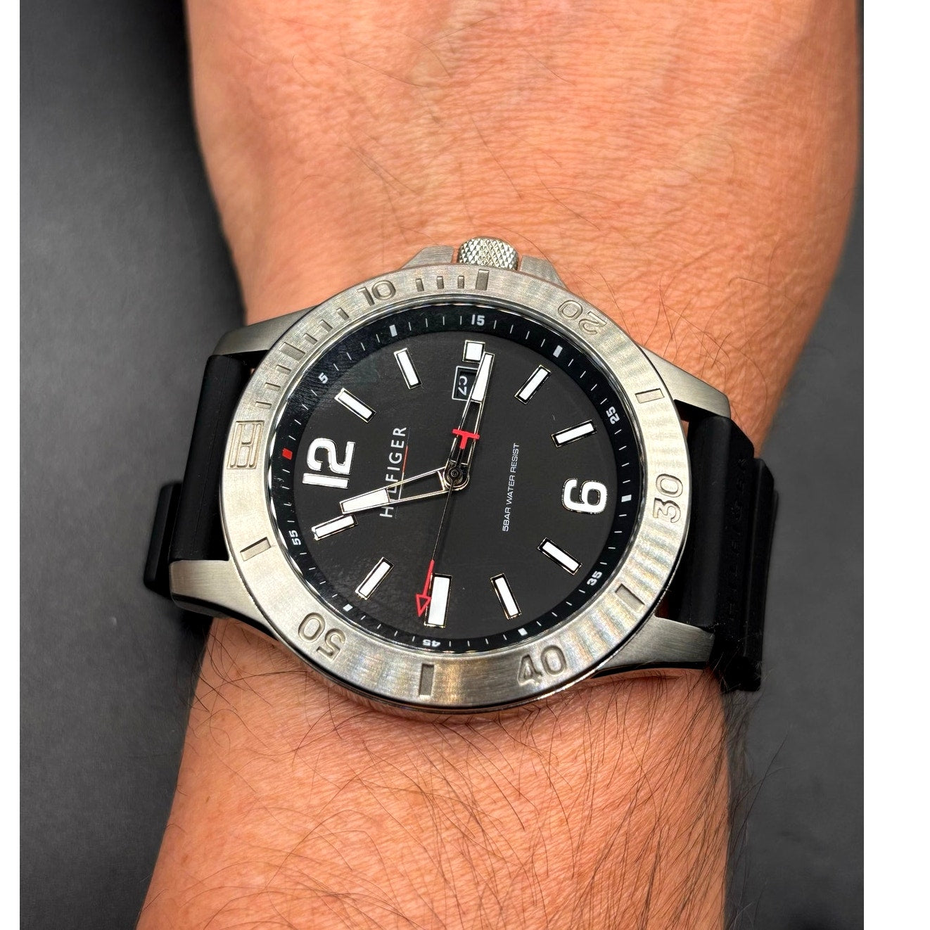 Tommy Hilfiger Ryan 1710539 Black Dial Silicone Strap Men's Watch NIB