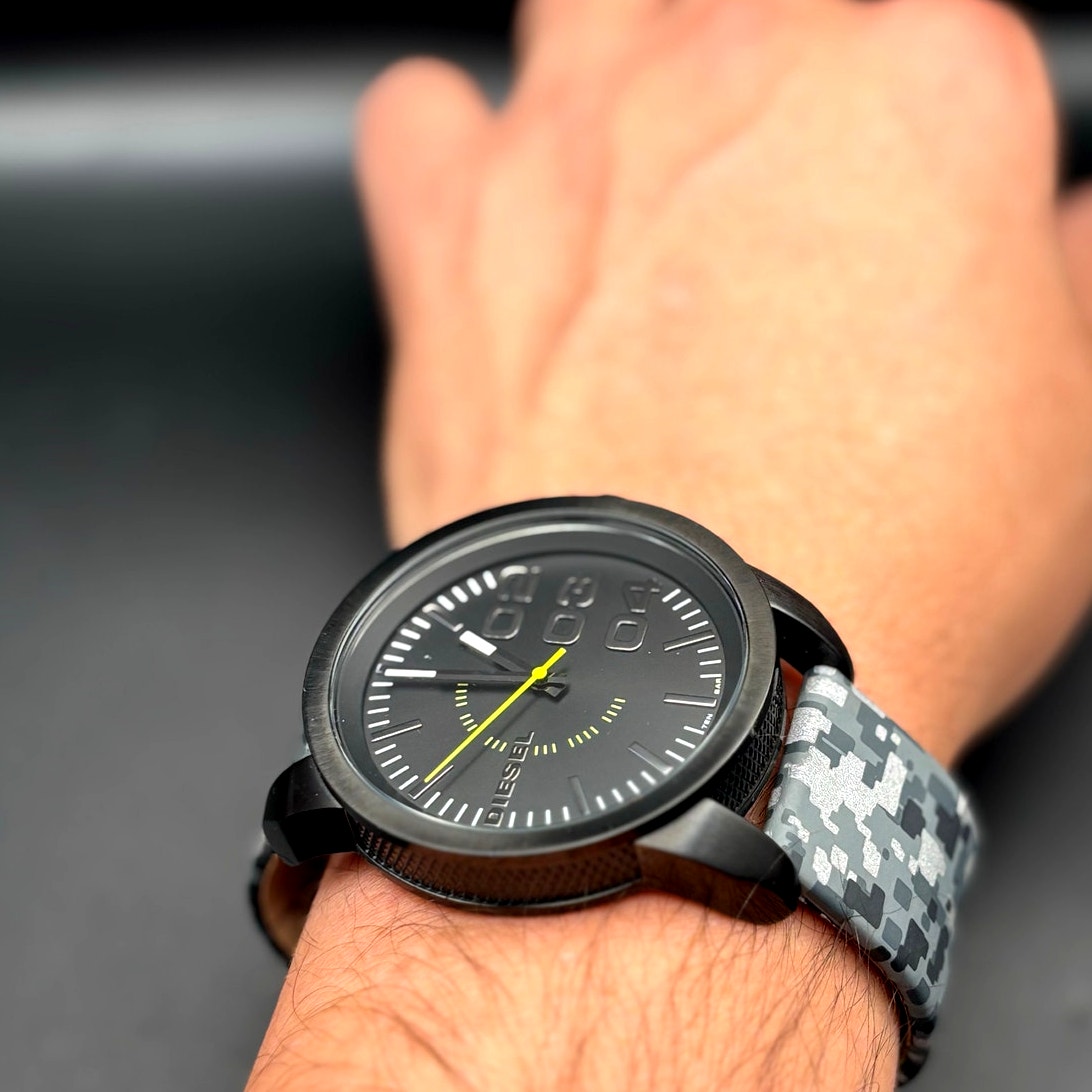 Diesel Double Down DZ1664 Mens Watch Camo Leather Strap Black Dial 46mm NIBWT