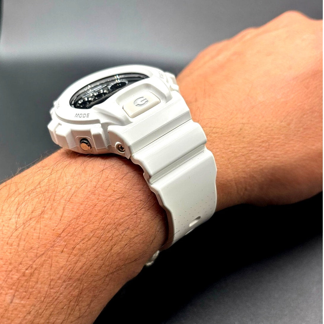 Casio G-Shock DW6900-7 Metallic Mirror White Glossy Digital Men's Watch NIBWT