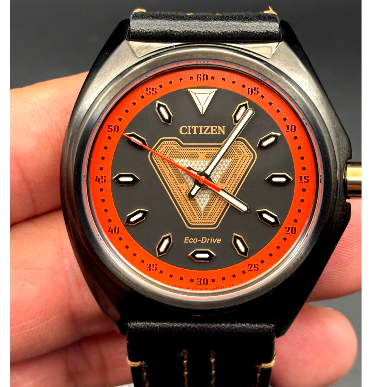 Citizen Eco-Drive Men's Marvel Tony Stark  AW2075-05W Leather Strap Watch NIBWT