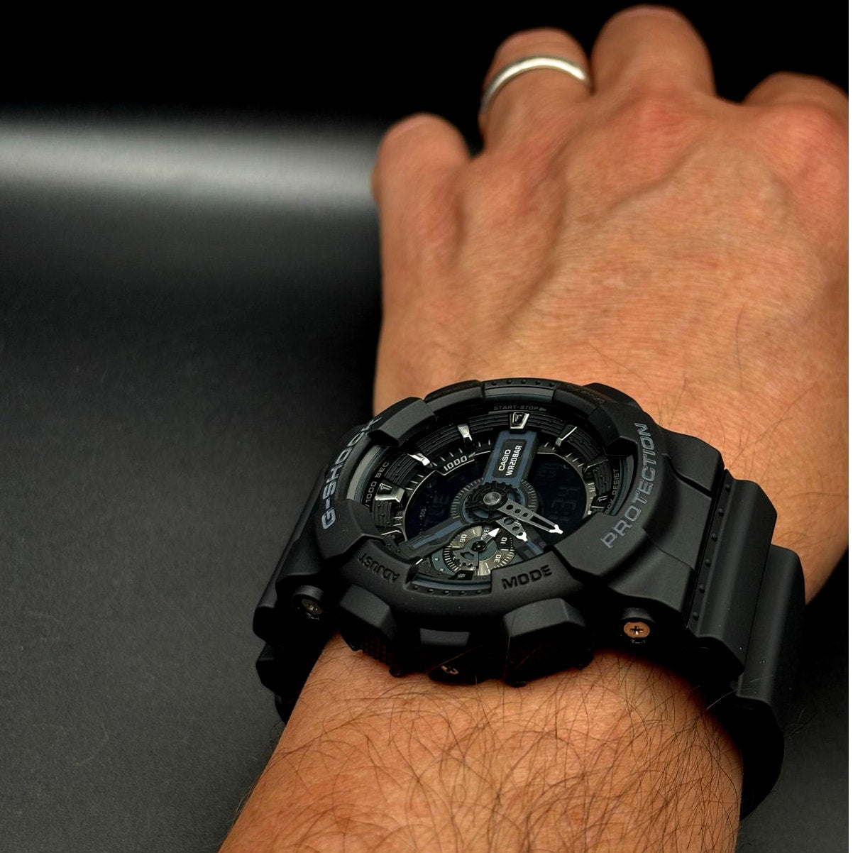 Casio G Shock GA110-1B Black Analog Digital 200M Shock Resistant Men’s Watch NIB