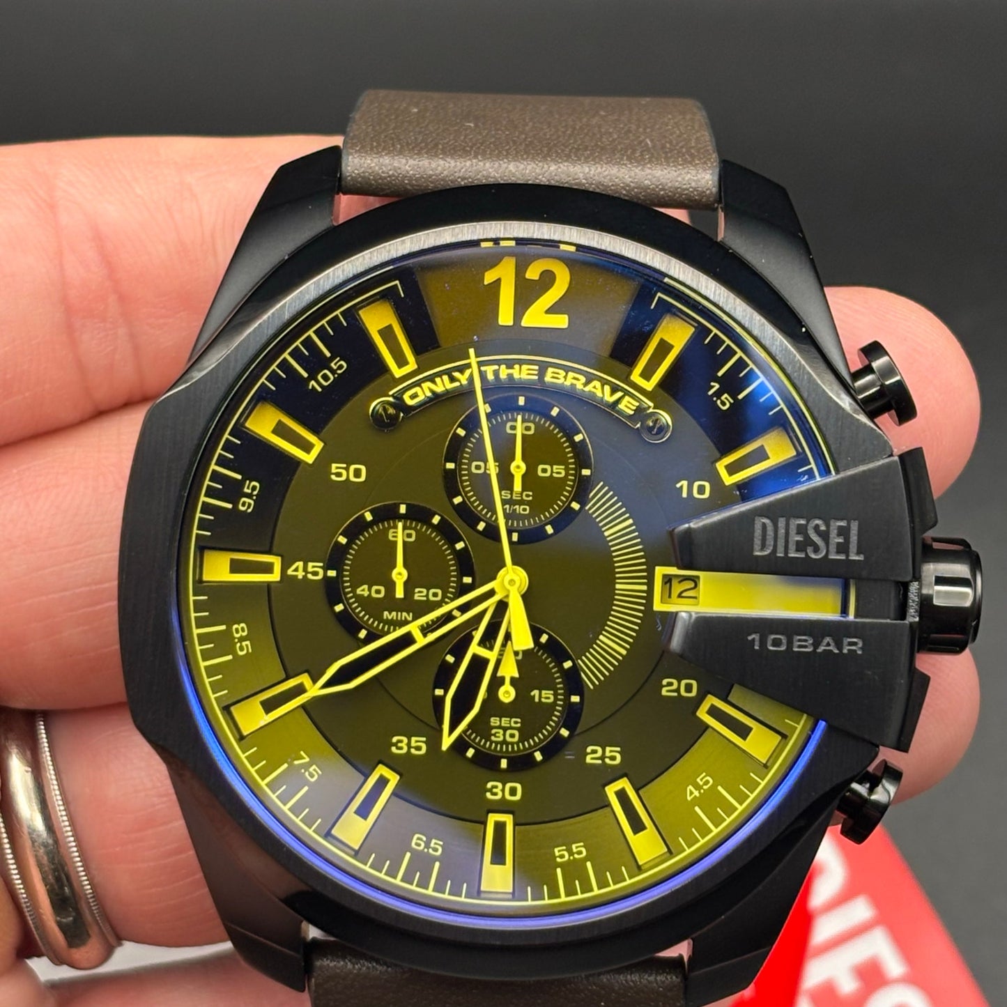 Diesel DZ4401 Mega Chief Men’s Chrono Blue Yellow Dial Brown Leather Watch NIBWT