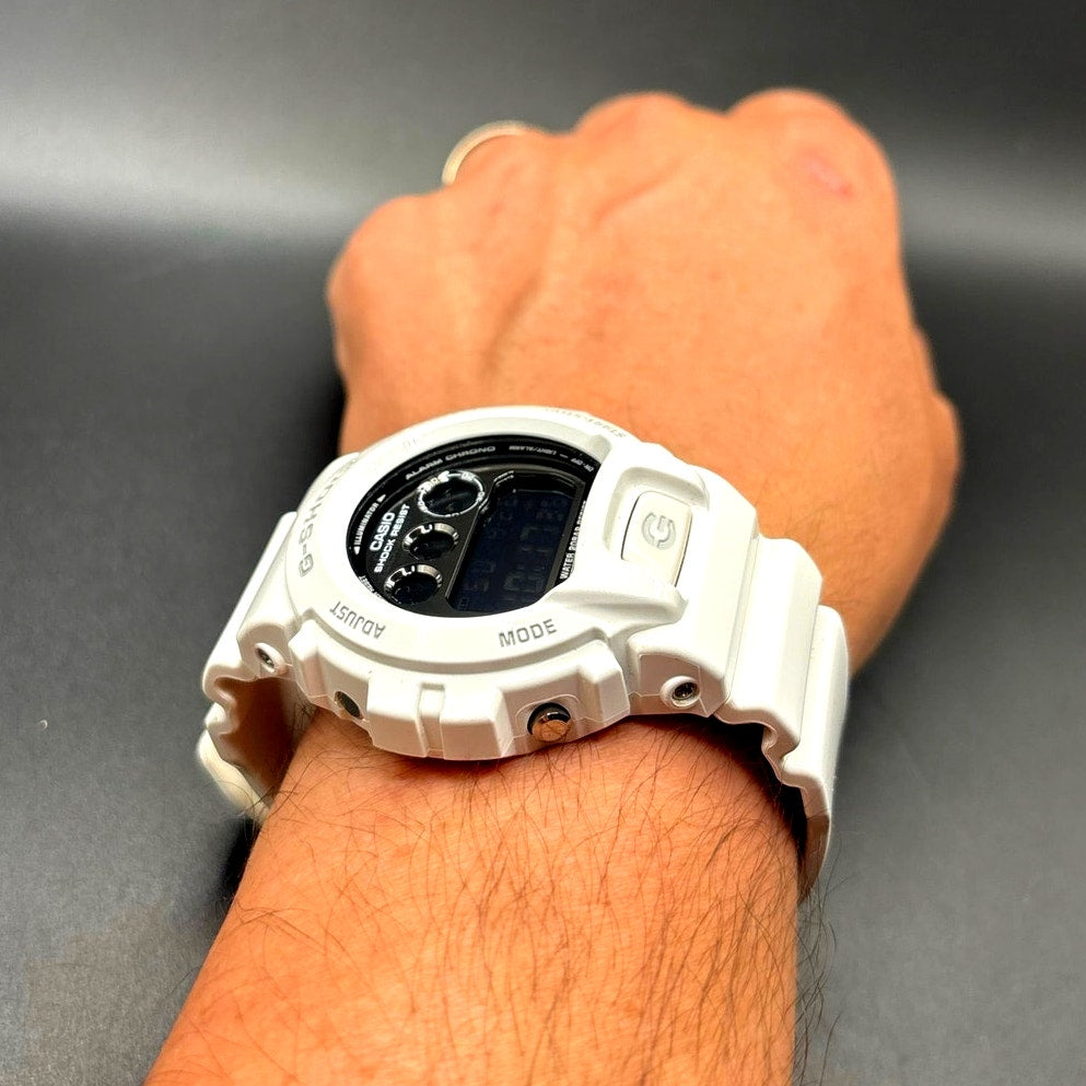 Casio G-Shock DW6900-7 Metallic Mirror White Glossy Digital Men's Watch NIBWT