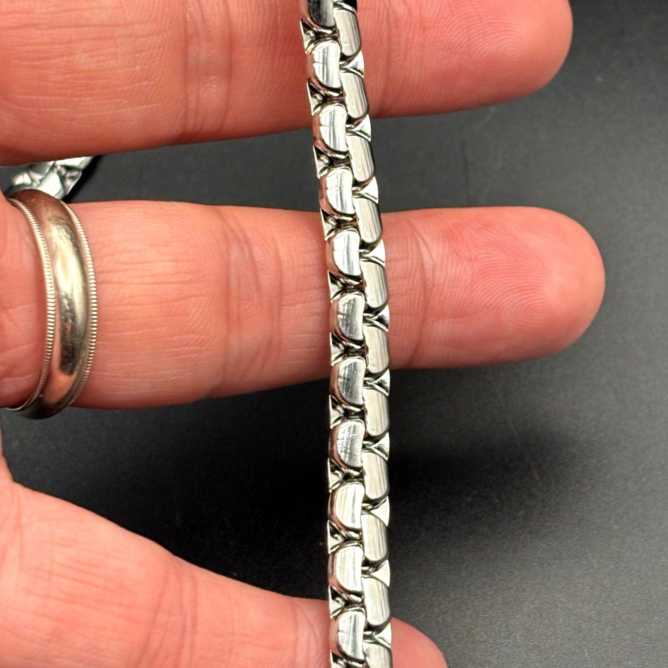 SteelTime Men's Stainless Steel Silver Plated  Fluted Link Necklace 24 Inch NWT